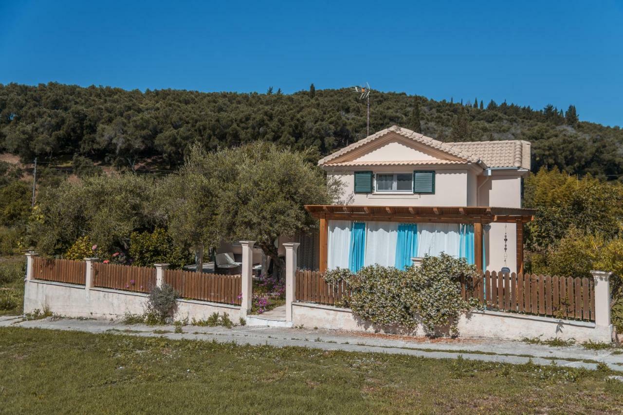 Villa Armonia Vitaládes Buitenkant foto